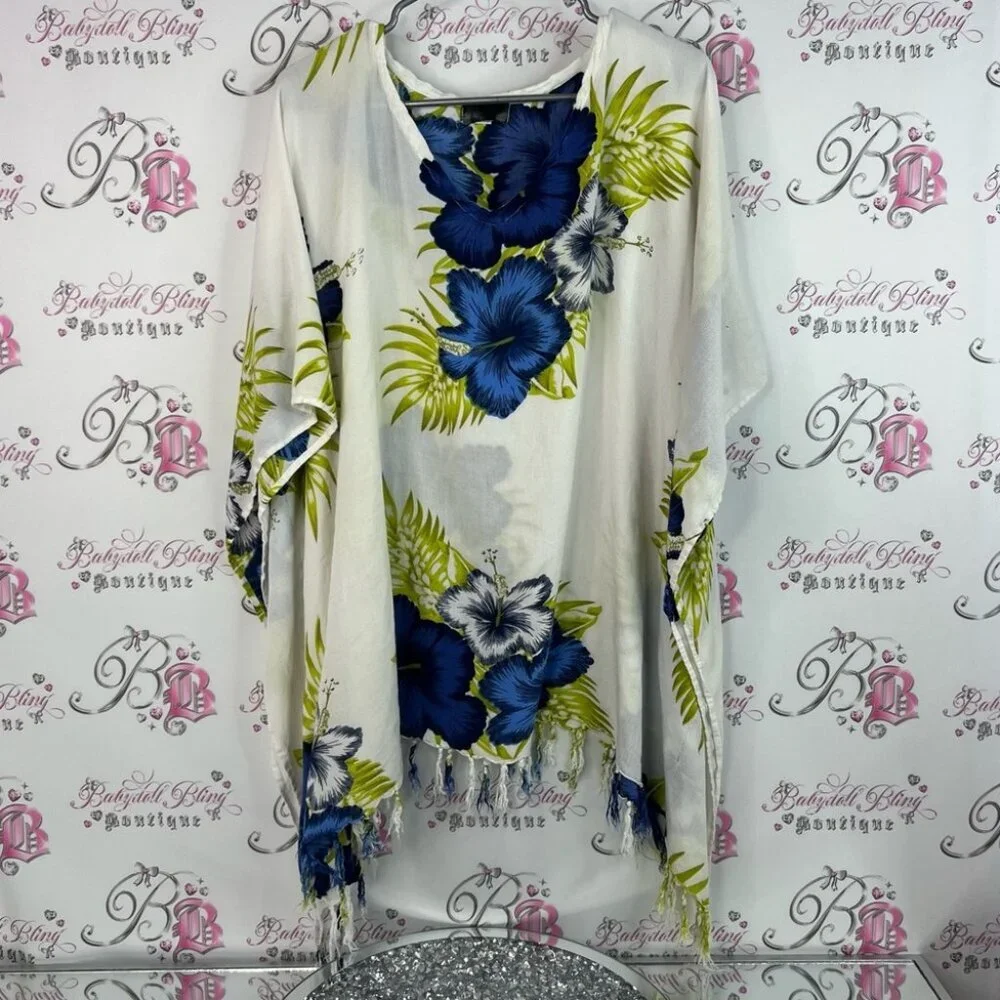 Coverup Hawaii style flowers hibiscus 🌺 white blue green dress cover up beach
